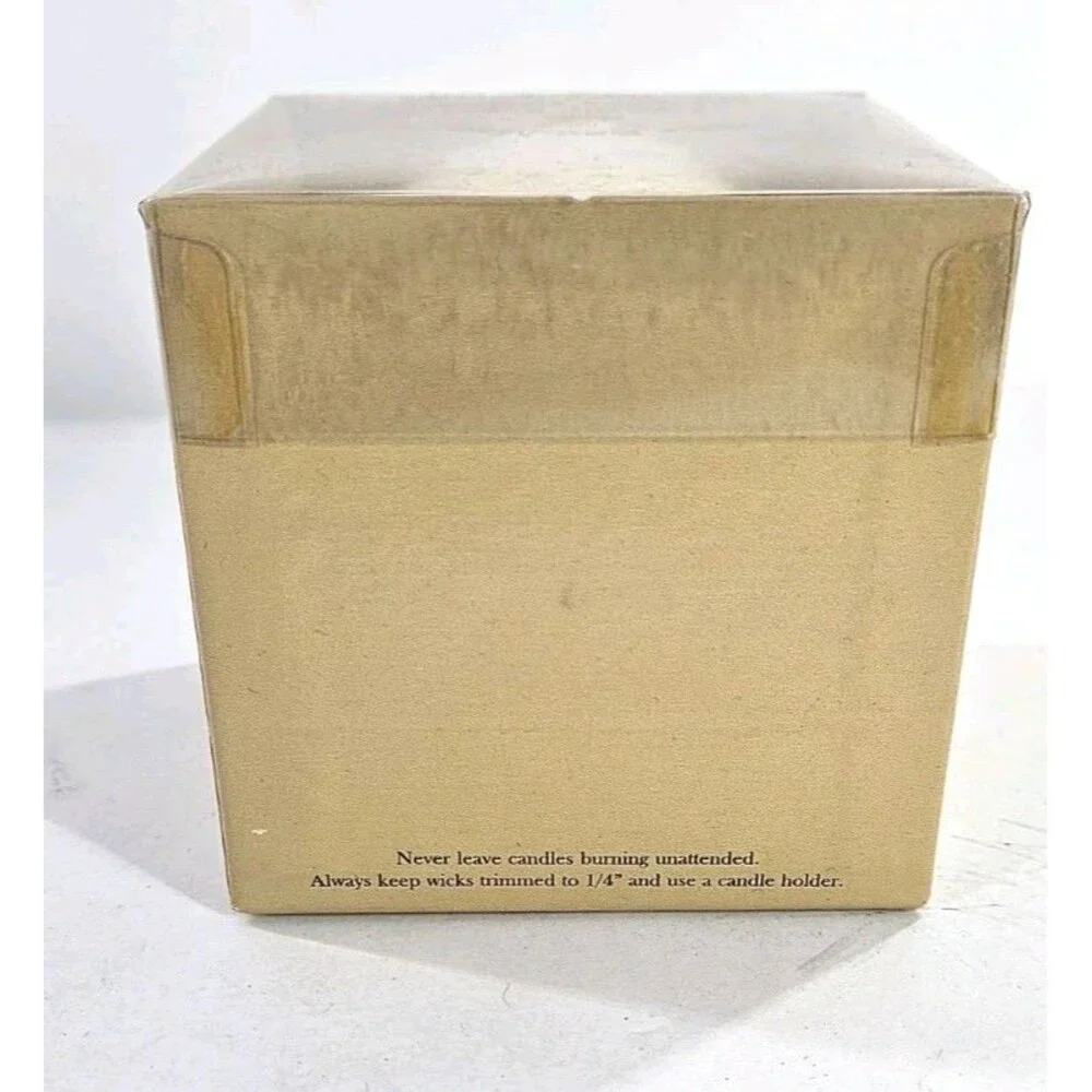 The Bee Man Candle Co.100% Pure Bees Wax Traditional Pillar Burns 40 hrs 3x3" - Picture 5 of 10